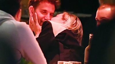 هل يخطط برادلي كوبر لخطبة جيجي حديد بعد لقاء والدها؟ 