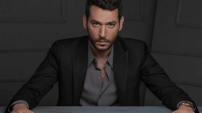 تفاصيل مشاركة نجم تركيا مراد يلدريم بتجربة سينمائية عالمية 