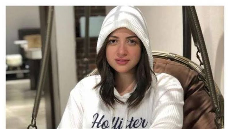 منى فاروق