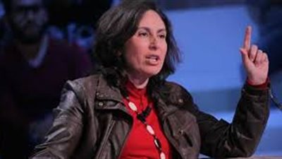 ألفة يوسف | كاتبة تونسية اشتهرت بالجرأة في طروحاتها الدينية