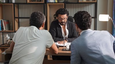 خالد النبوي يعود إلى التلفزيون من خلال «سراب».. هل القصة مقتبسة من عمل أجنبي؟ 