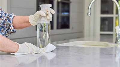 6 استخدامات غير متوقعة للخل الأبيض في المطبخ بعيدًا عن الطهي