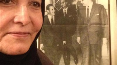 عزيزة عبد الله | كاتبة من رائدات الأدب اليمني المعاصر 