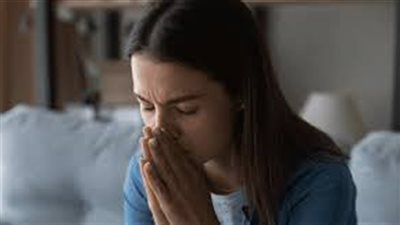 تعرفت على شاب من الإنترنت وصدمني تصرفه.. ماذا أفعل؟