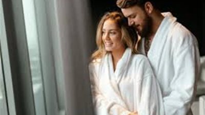 تفسير حلم الاستحمام مع الزوج في المنام