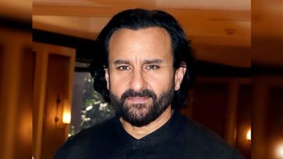 المتهم في قضية طعن سيف علي خان يقع بقبضة الشرطة الهندية (صور) 