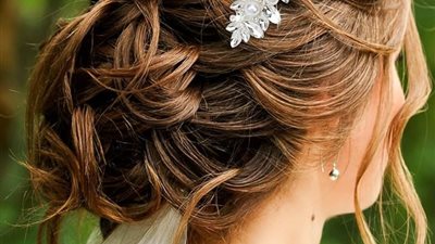 لإطلالة ملكية.. كيف تختاري الإكسسوارات المناسبة لفستان عرسك؟ 