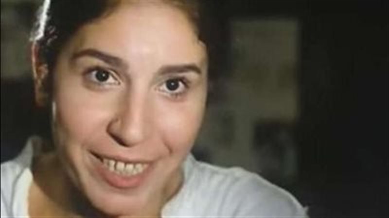 وفاة الفنانة منى
