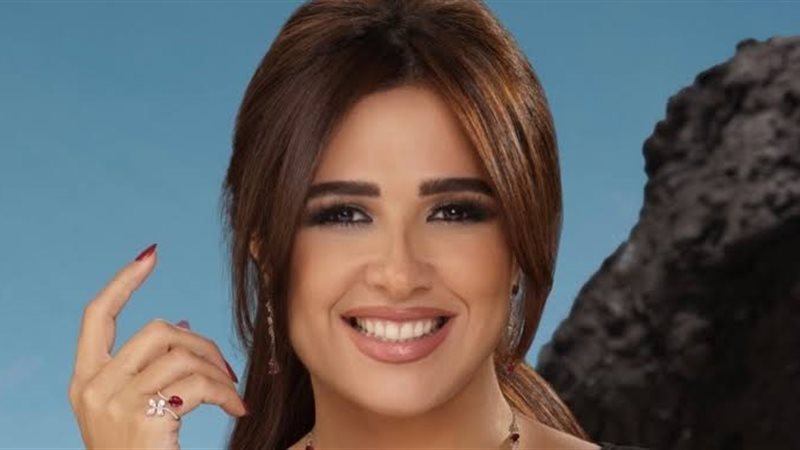 ياسمين عبد العزيز
