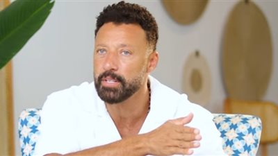 أحمد فهمي يكشف مفاجأة عن وعكة صحية كادت أن تغير حياته (فيديو) 