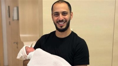 نجم طيور الجنة الوليد مقداد يستقبل مولودته الأولى.. وهكذا احتفل بها والدها وجدها 