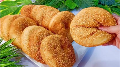  طريقة عمل فطائر السمسم اللذيذة