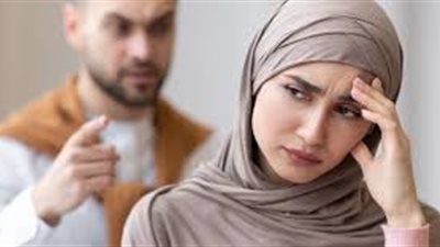 زوجة تروي معاناتها بعد اكتشاف خيانة زوجها ومحاولته الاستيلاء على ميراثها