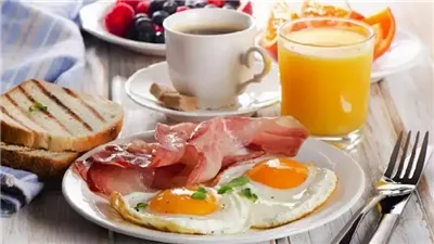 5 أطعمة لا تتناوليها على معدة فارغة.. أبرزها القهوة 