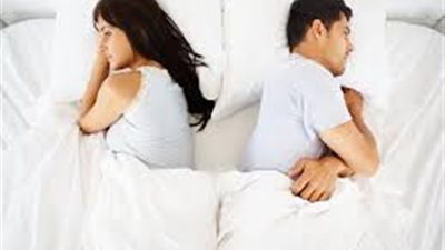 زوجتي ترفض أن أعاشرها دون مقابل.. ماذا أفعل؟