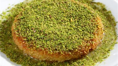 حلويات رمضان 2025.. طريقة عمل الكنافة بالبستاشيو اللذيذة