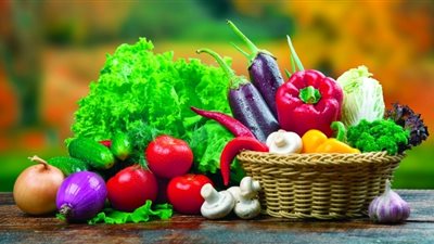 لتنظيم حركة الأمعاء.. الصحة تنصح بتناول الأطعمة النباتية يوميا في رمضان 