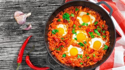 طريقة عمل شكشوكة الفول  بخطوات بسيطة على مائدة  سحور رمضان 2025