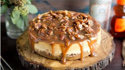 حلويات رمضان 2025.. طريقة عمل تشيز كيك التمر بخطوات بسيطة