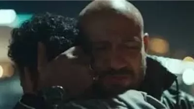 الغاوي الحلقة 1.. كزبرة يموت قهرًا بين أحضان أحمد مكي 