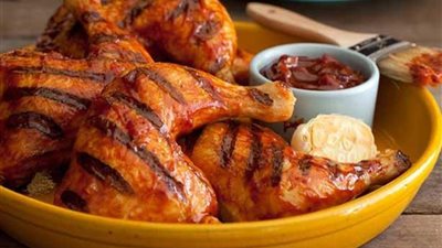 لسفرة رمضان 2025.. طريقة تحضير أوراك الدجاج المكرملة بخطوات سهلة وبسيطة 