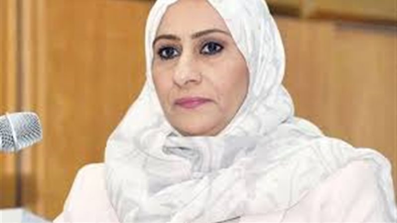 عزيزة الطائي
