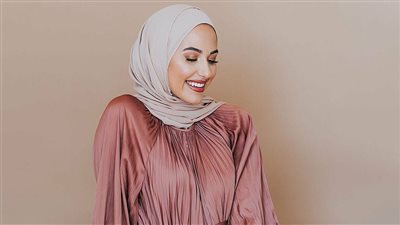  تفسير حلم الحجاب الأبيض في المنام وعلاقته بالحظ الجيد والسعادة الدائمة