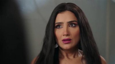 أش أش الحلقة 18.. ماجد المصري يهدي مي عمر سيارة فارهة