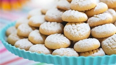 قبل عيد الفطر 2025.. طريقة تحضير الكحك في المنزل مثل المحلات 