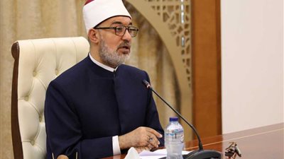 لماذا لا تعتمد دار الإفتاء على الحسابات الفلكية؟ المفتي  يوضح