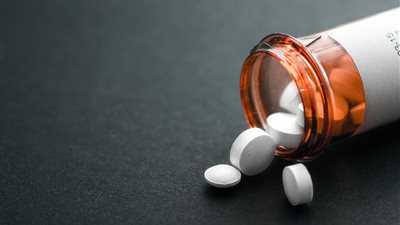 لو بتاخد دواء فيه كورتيزون.. إليك 3 نصائح للتعامل مع الآثار الجانبية 