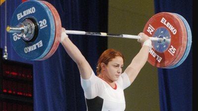 بعد اصابتها بضمور العضلات.. وزير الرياضة يوجه بعلاج نهلة رمضان 