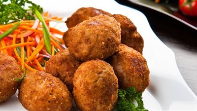  شهية وسهلة التحضير .. طريقة عمل كرات الدجاج بالجبن 