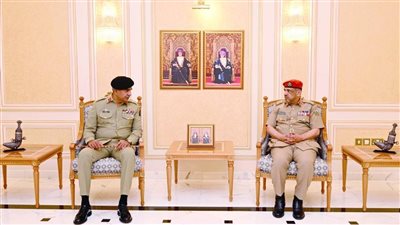 مذكرة تفاهم بين عُمان وباكستان للتعاون في المجالات الأكاديمية العسكرية