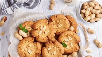 طريقة عمل كوكيز الفول السوداني الصحي بخطوات بسيطة 