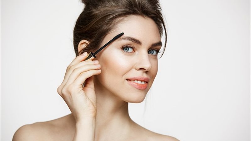 أحدث رسمات الحواجب