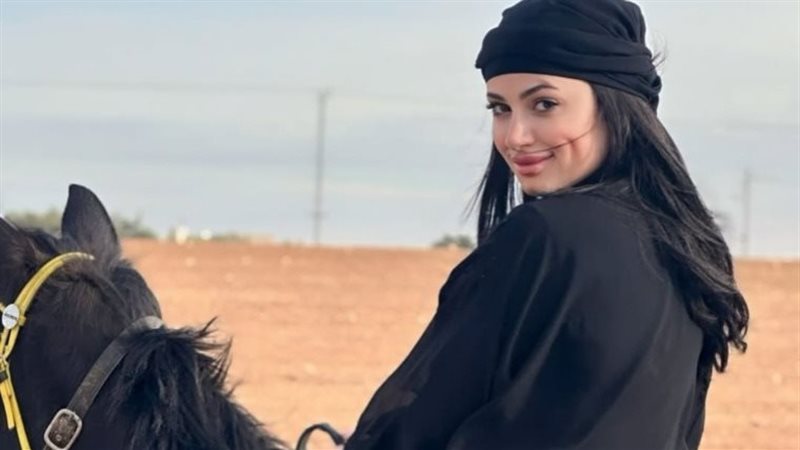 سارة خطيبة حسام حبيب