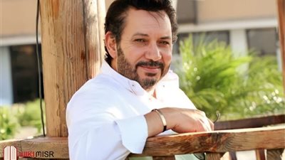 ندمان ومكنتش هقبل ..كمال أبو رية يكشف كواليس مشاركته فى مسلسل سيد الناس