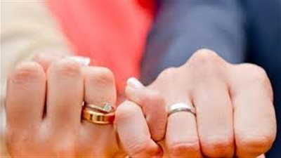    كيف أتعامل مع خطيبتي الغامضة ؟