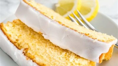 بخطوات سهلة وبسيطة.. طريقة عمل كيكة الليمون في المنزل