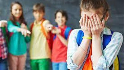 كيف أتخلص من تنمر أهلي؟.. أنا مش تخينة