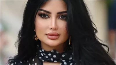 البلوجر ملكة كابلي تحتفل بعيد ميلادها وسط السحاب 