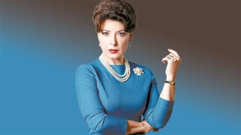 الفنانة أنوشكا