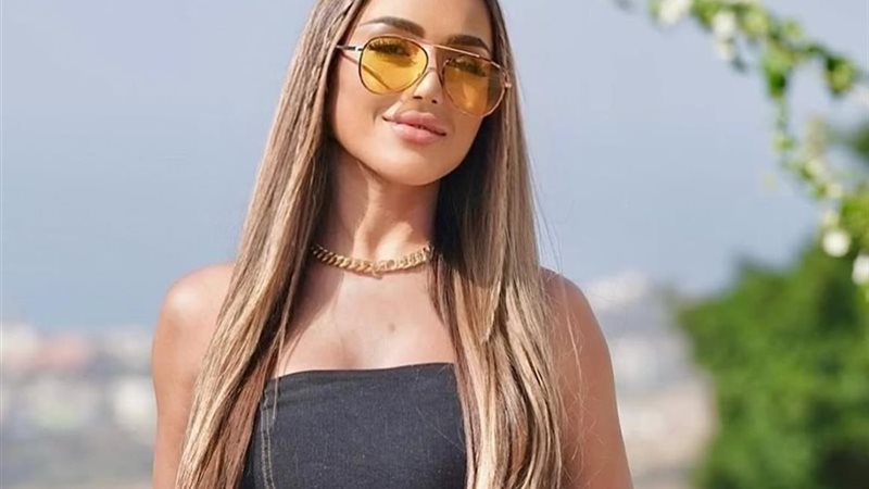 الفنان سارة سلامة