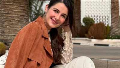 شام الذهبي تعيد افتتاح عيادتها من جديد بحضور هند صبري وهنا الزاهد 