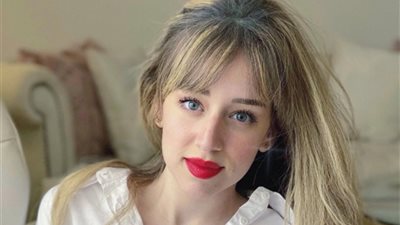 فرح الزاهد تكشف سبب رفضها تقديم عمل فني يجمعها بشقيقتها هنا 