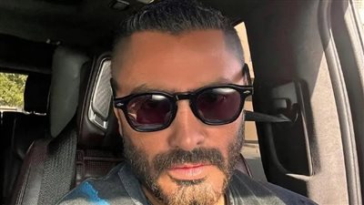 تامر حسني يتحول لـ شعبان عبد الرحيم.. هل يخطط لإعلان أم أغنية؟ 