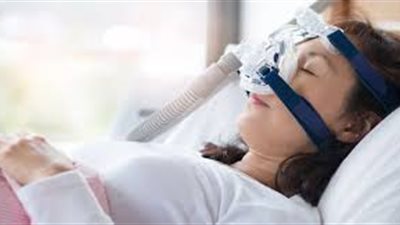 دراسة حديثة تكشف: انقطاع التنفس خلال النوم مرتبط بتدهور الذاكرة