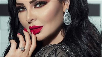 ديانا كرزون تشعل حفل اليابان تحت أنظار ولي العهد الأردني الأمير الحسين 