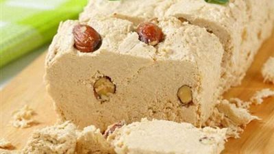 تفسير رؤية الحلاوة الطحينية في المنام للعزباء والمتزوجة والحامل